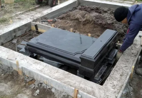 Установка памятника